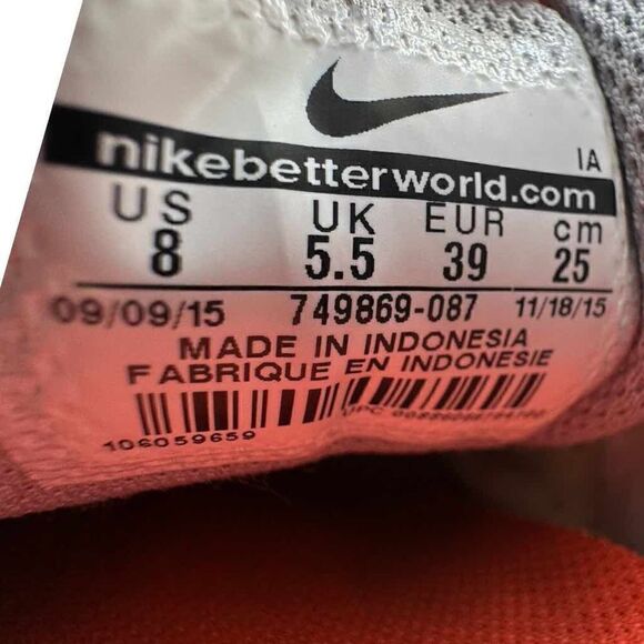 Nike MD Runner 2 peach/gray women’s size 8 - Picture 8 of 10